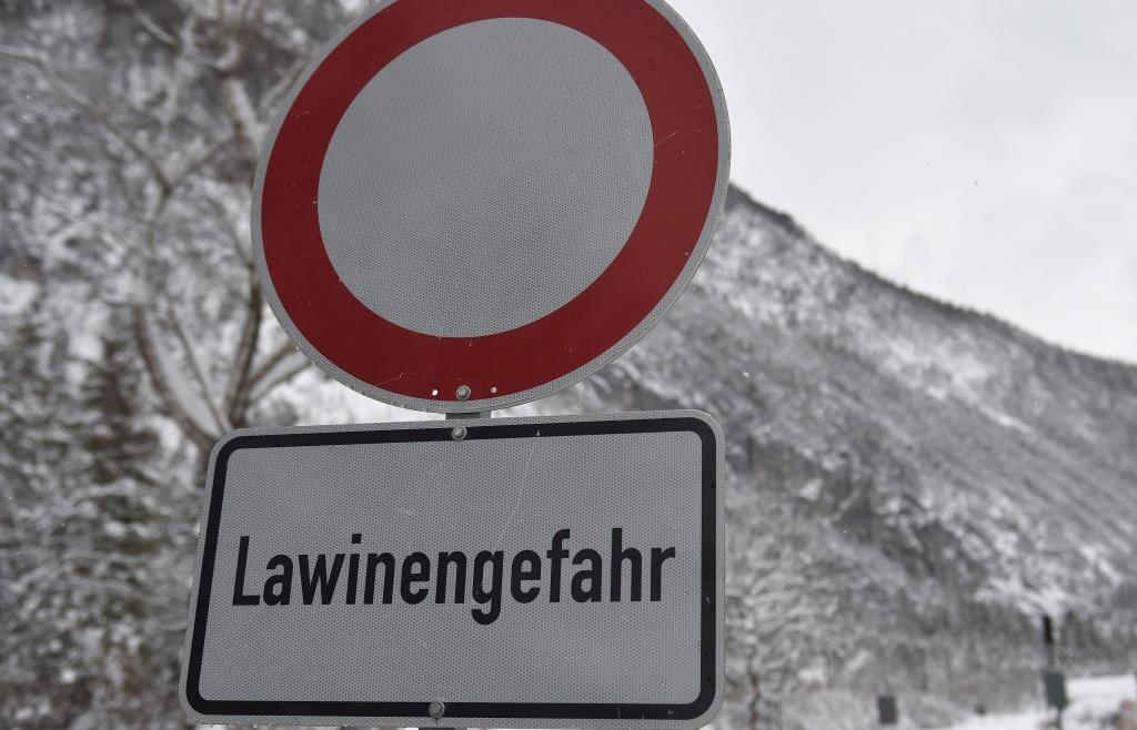 Schnee und Sonne locken am Wochenende in Bayern– Lawinengefahr in den ...